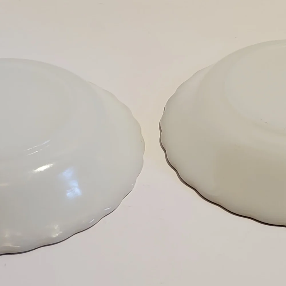 Set Of 2 Vintage Fire King Glass Golden Shell Soup/Salad Bowls | 22K Gold Trim - Picture 14 of 15
